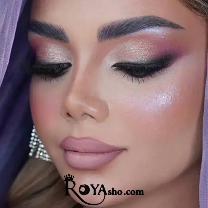 میکاپ شاین (Glow Makeup)