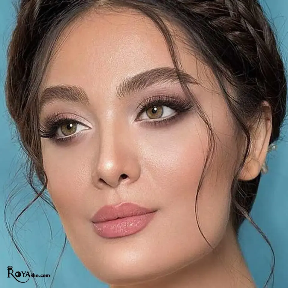 رنگ‌های طبیعی و نود (Nude & Earthy Tones)