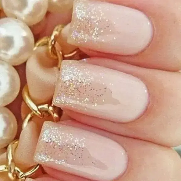 مدل کاشت ناخن گریمری (Glitter)