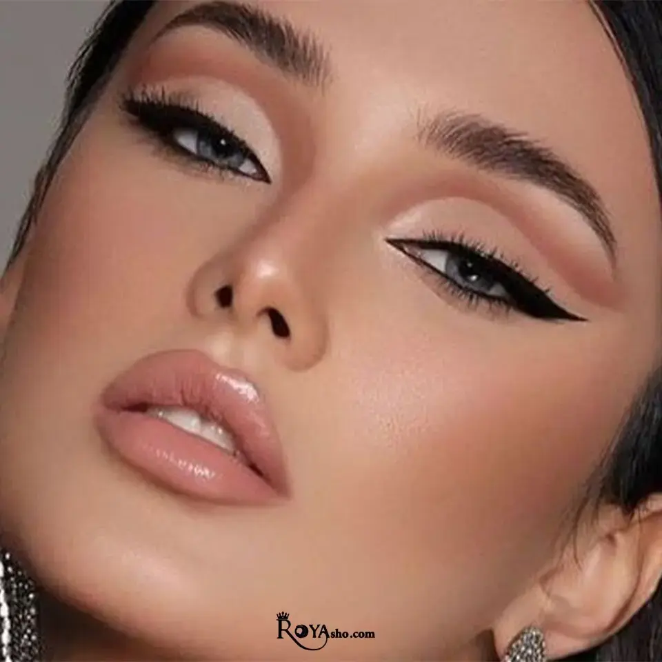 سایه چشم متالیک و کرومی