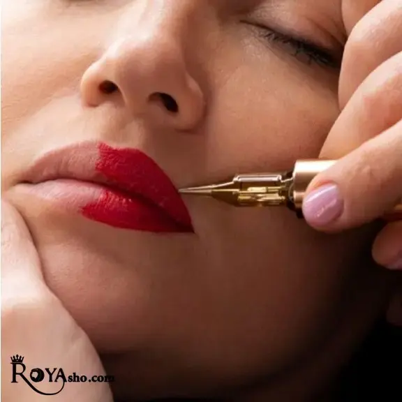 شیدینگ لب (Lip Shading یا Lip Blush) یکی از جدیدترین روش های آرایش نیمه دائم است که در آن با استفاده از دستگاه میکروپیگمنتیشن و سوزن های بسیار ظریف، رنگدانه های مخصوص به لایه های سطحی پوست لب وارد می شوند.