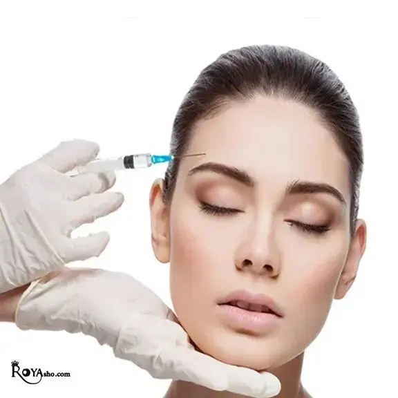 تزریق بوتاکس یکی از محبوب‌ترین و پرطرفدارترین خدمات کلینیک‌های زیبایی است که برای کاهش چین و چروک‌های صورت و جوانسازی پوست استفاده می‌شود.