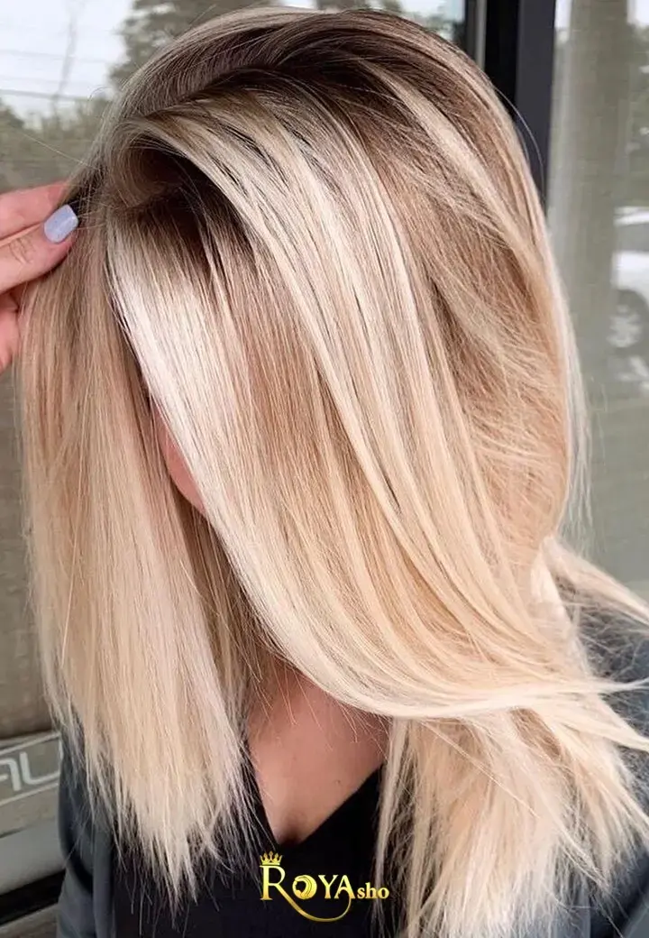 ترکیب رنگ طلایی با تن عسلی که گرما و نور طبیعی را به موها می‌بخشد.