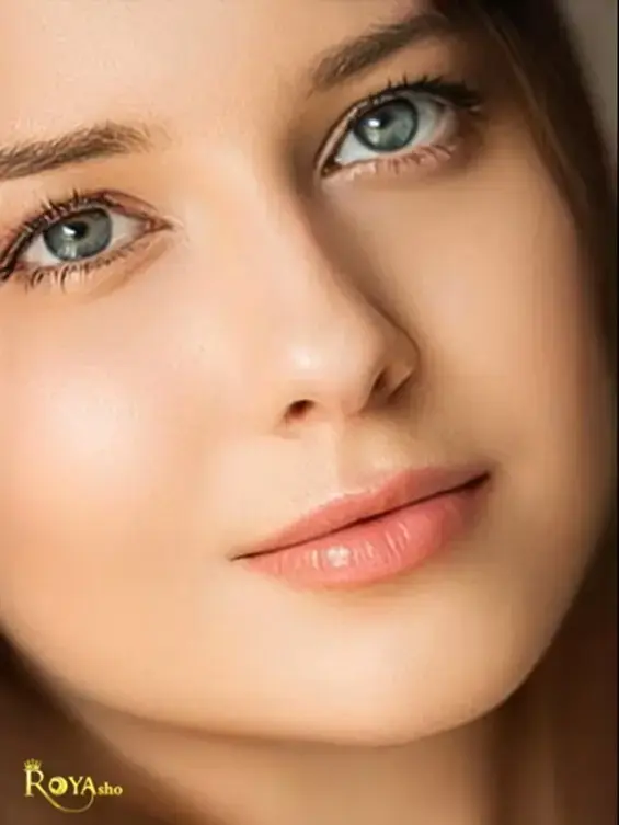 زیبایی بدون آرایش یعنی صورت شما بدون کمک رنگ‌ها و پوشاننده‌ها همچنان شفاف، سالم، جذاب و جوان به نظر برسد