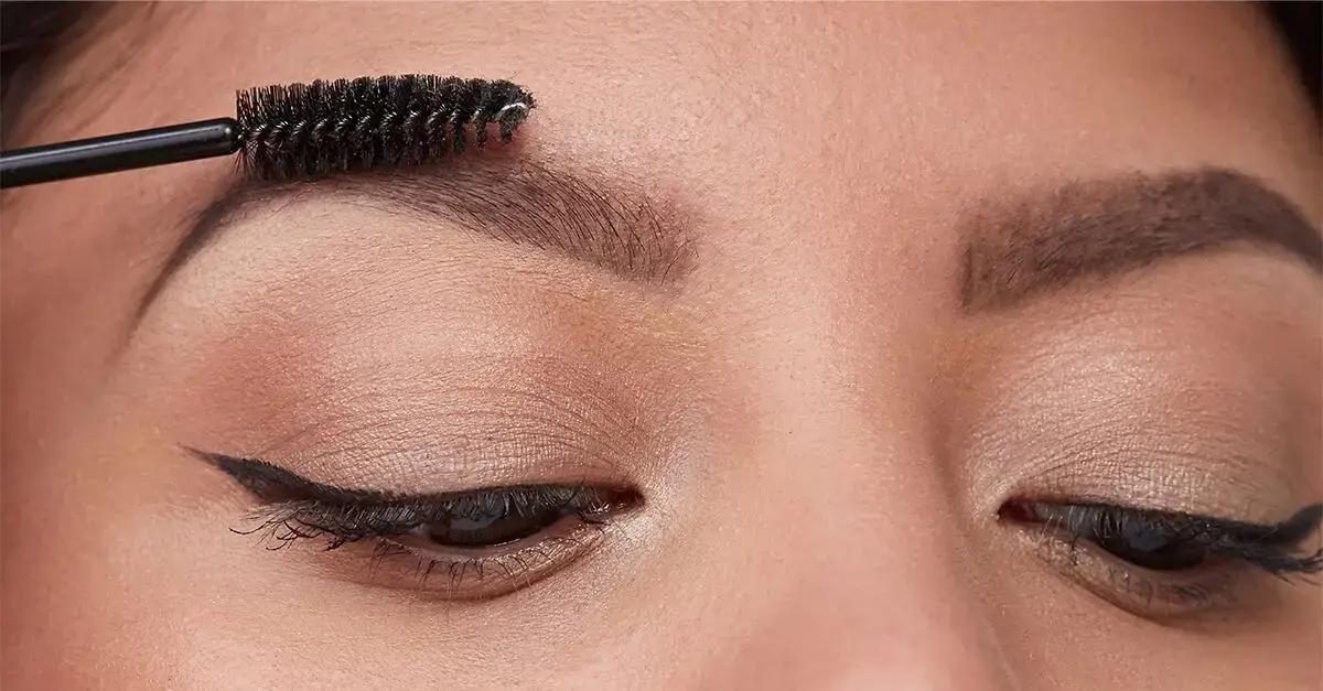 لیفت ابرو چیست ؟