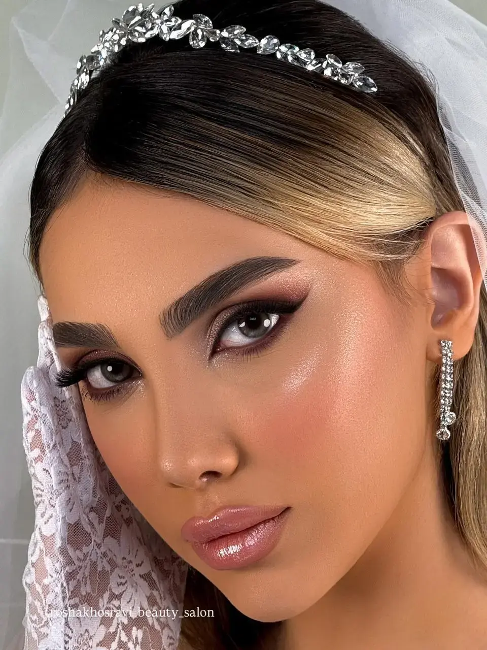 سالن زیبایی روشا خسروی زعفرانیه