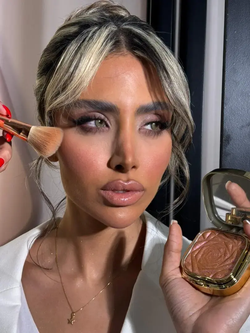 سالن زیبایی شیونا بیوتی الهیه