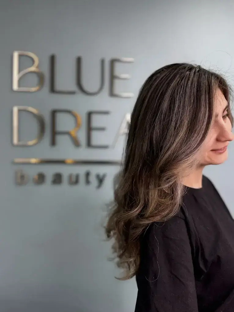 سالن زیبایی رویای آبی ستارخان