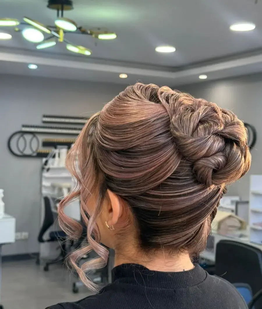 سالن زیبایی الای جنب نیایش مال