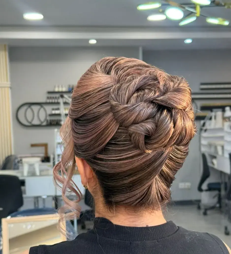 سالن زیبایی الای جنب نیایش مال