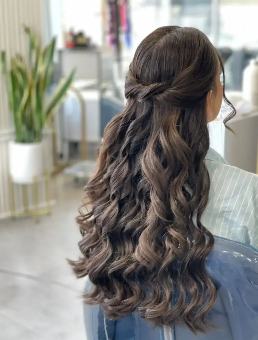 سالن زیبایی الای جنب نیایش مال