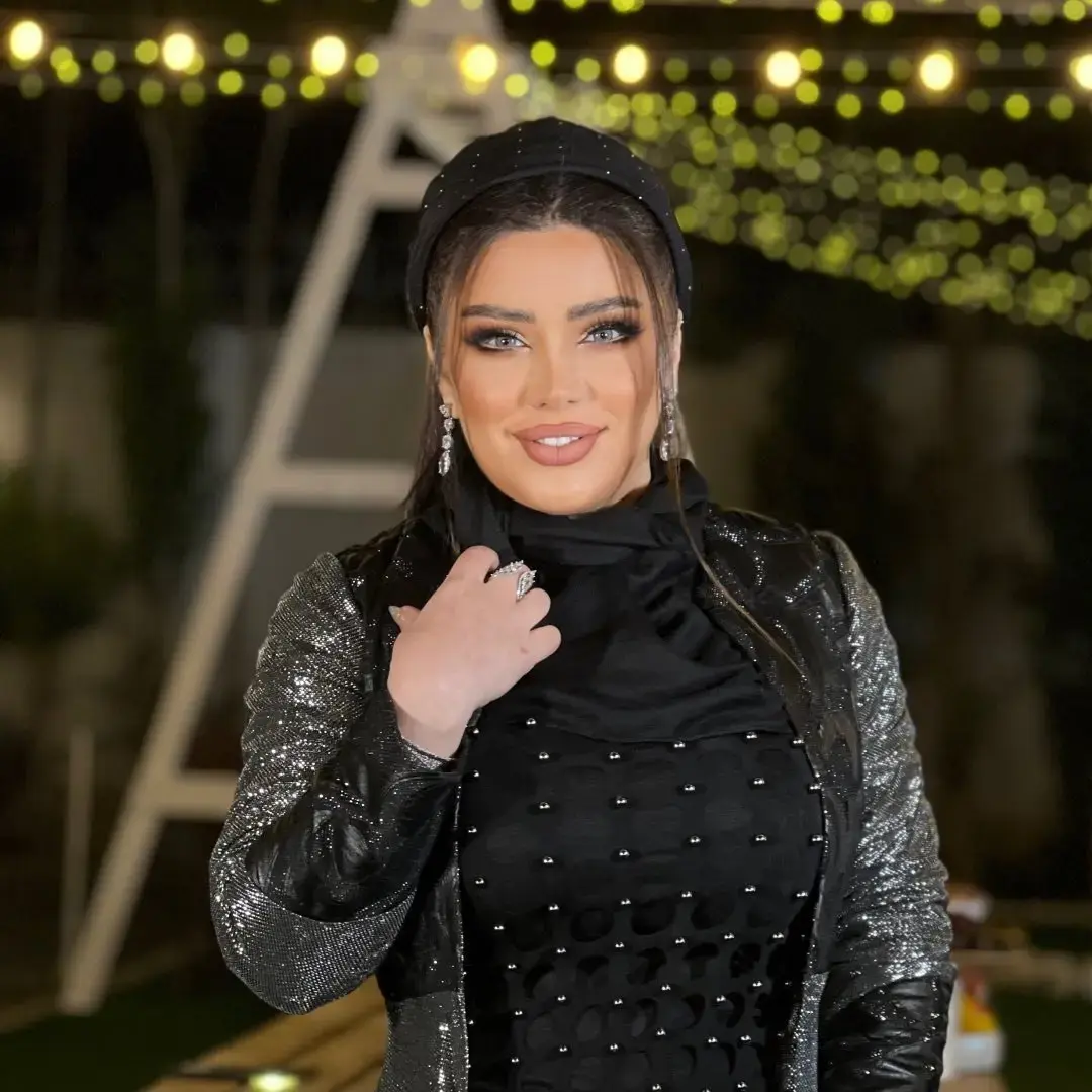 آرایشگاه نیلوفر آبی صادقیه