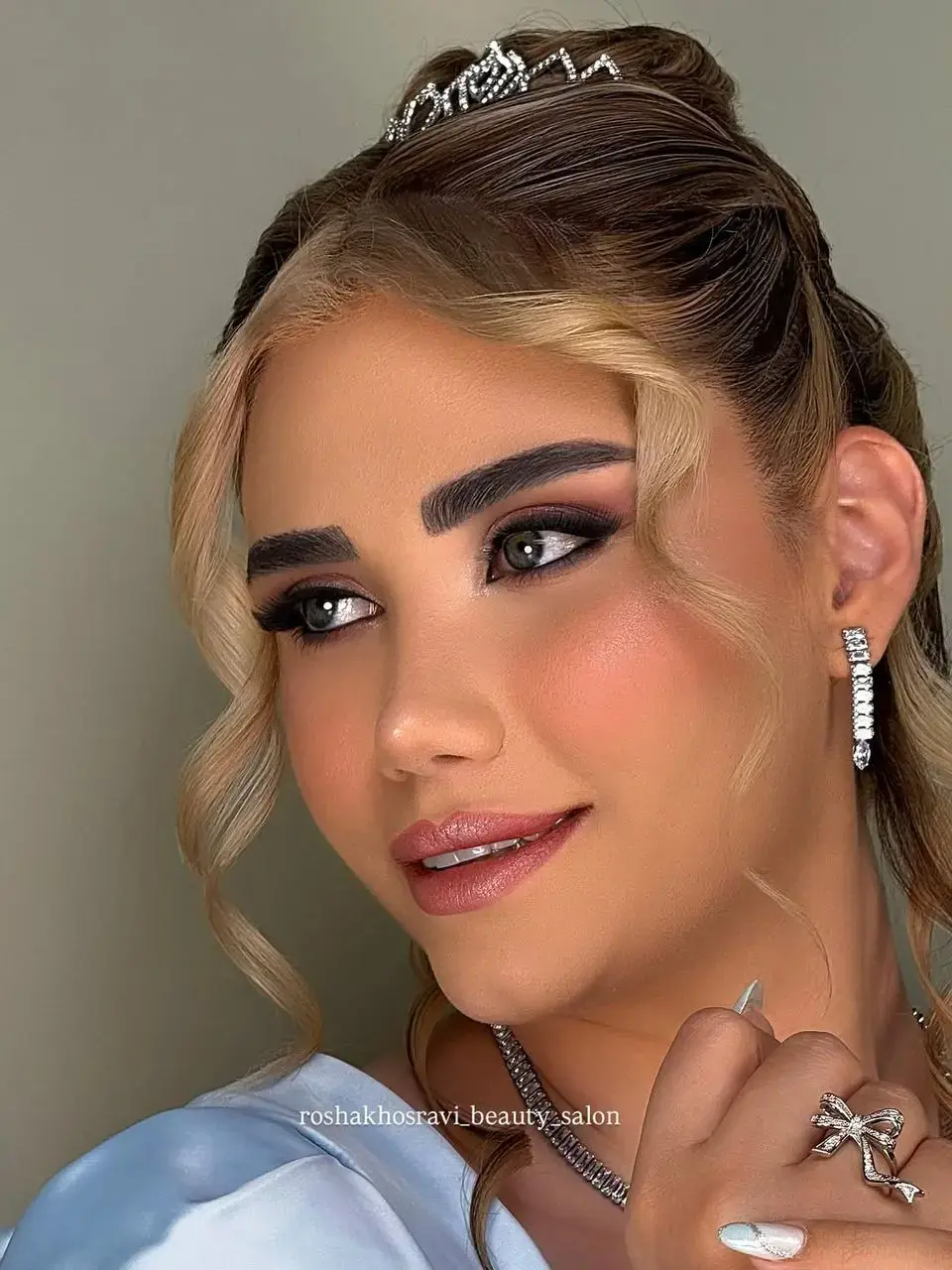 سالن زیبایی روشا خسروی زعفرانیه