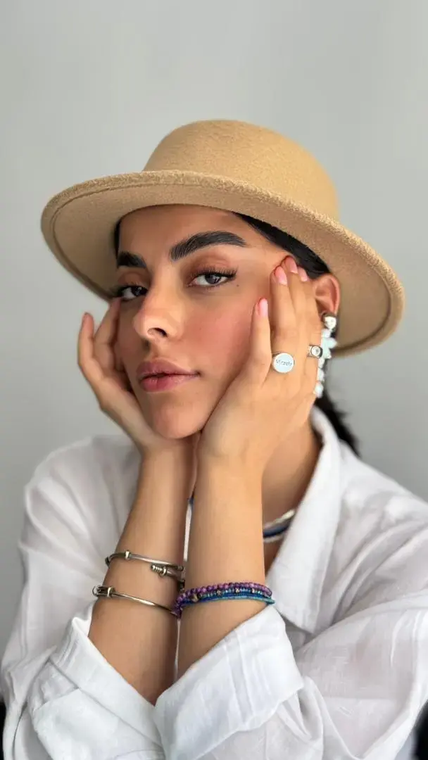 سالن زیبایی شیونا بیوتی الهیه