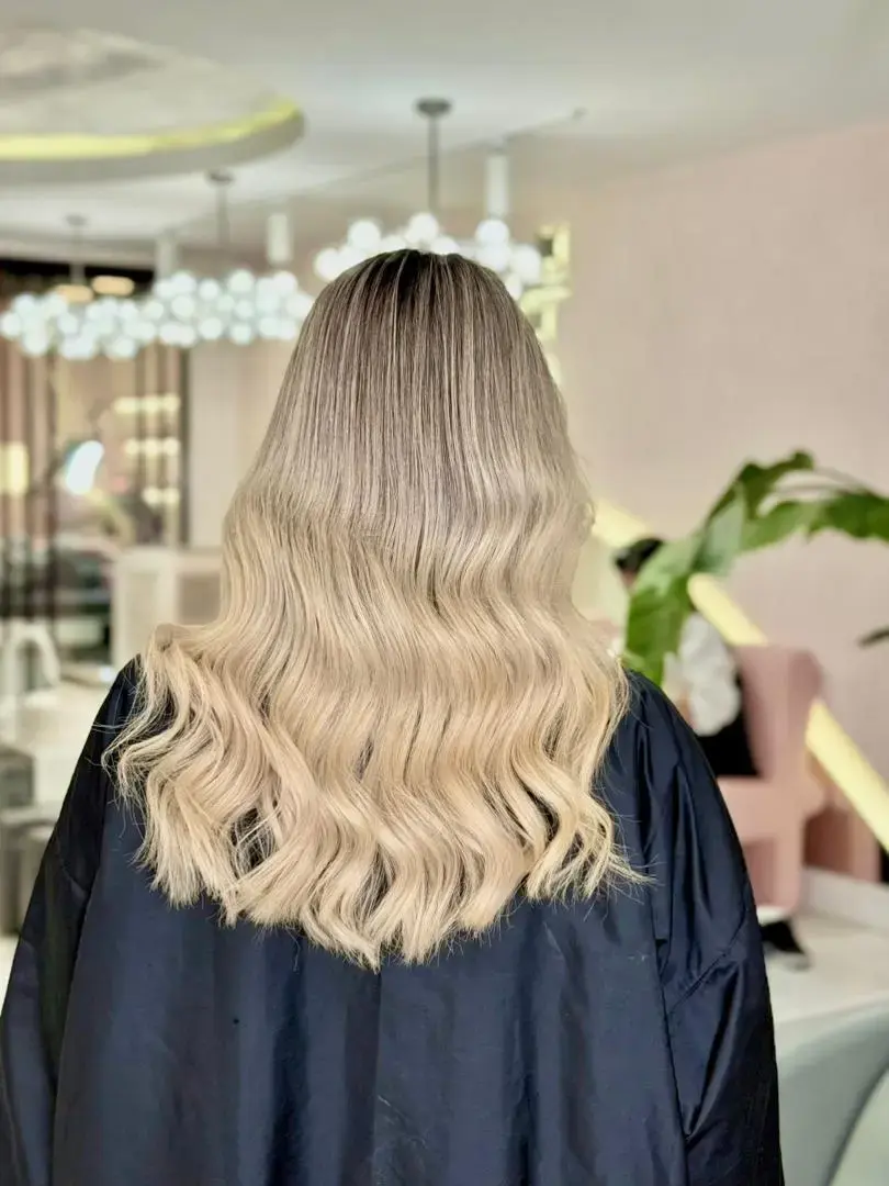 سالن زیبایی شیونا بیوتی الهیه