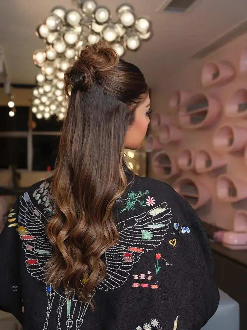 سالن زیبایی شیونا بیوتی الهیه