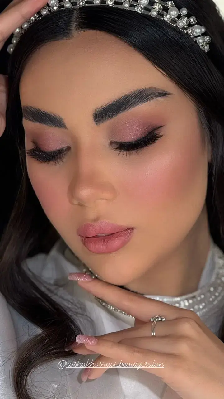 سالن زیبایی روشا خسروی زعفرانیه